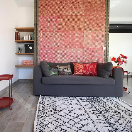 فيلة Maison Syrah